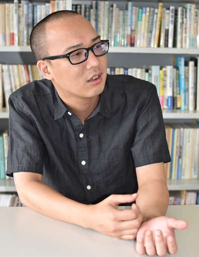 学校で苦しむ子どもが安心できる社会をつくる 全国不登校新聞社編集長 石井志昂さん Re Rise News 美しい時代を創る人達