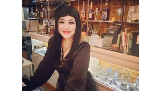 人生を愛し、納得して生きるためのサポーターでいる。スナックのママ、マイパーパス(個人理念)を言語化するセッションをされているフィッシュ明子さん